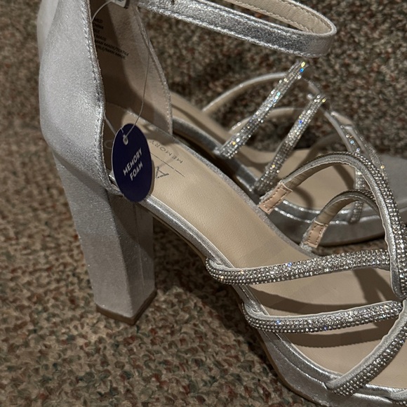 Apt. 9 Silver Glitter Heels - Picture 8 of 9